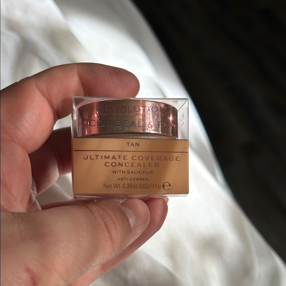 Revolution Ultimate Coverage‎ Concealer - Tan Shade